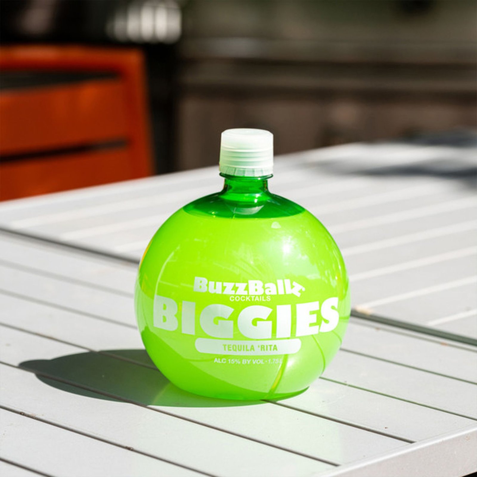 Buzzball Inflatable Giant Buzz Ball: The Complete Guide to Big-Flavor BuzzBall Drinks ...